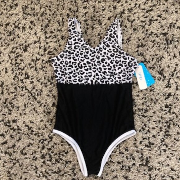 Swimsuit girls age 8-9 brand new with tags black leopard print Iffei - Picture 1 of 5